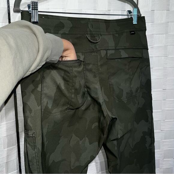 Prana Women’s Halle Jogger II Size 6 Sage Camo Tapered Athletic Bottoms Outdoor - Picture 6 of 13